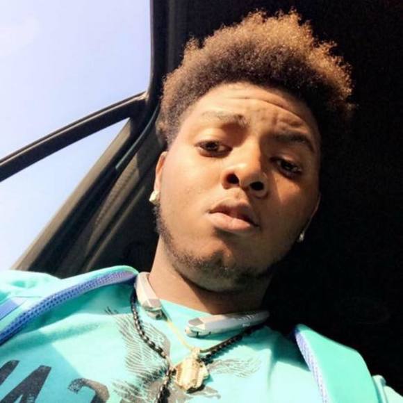 Meet your Posher, Daris - Picture 1 of 1